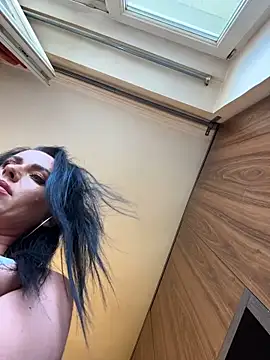 Hotmomcheckk_