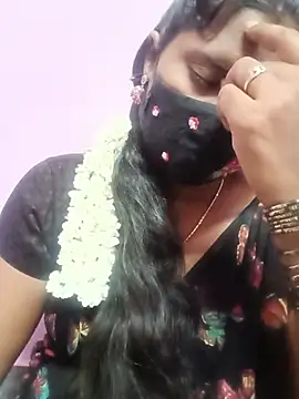 CuteDevilAnu webcam