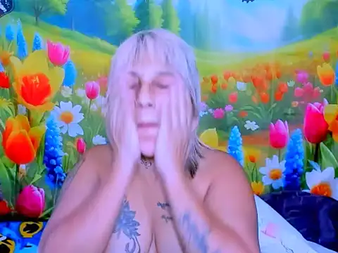 indianroxy webcam
