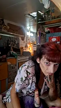 whitetrashdirtyslut webcam