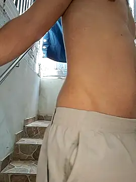 HOTANDSKINNY