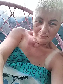 NicoleOlla webcam