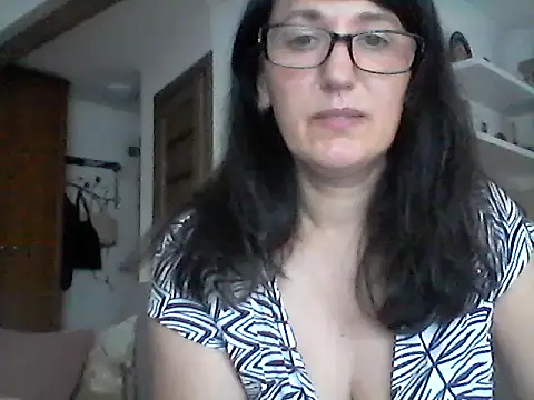 Elena48324 webcam
