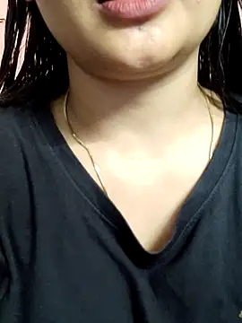 Wild-janvi webcam