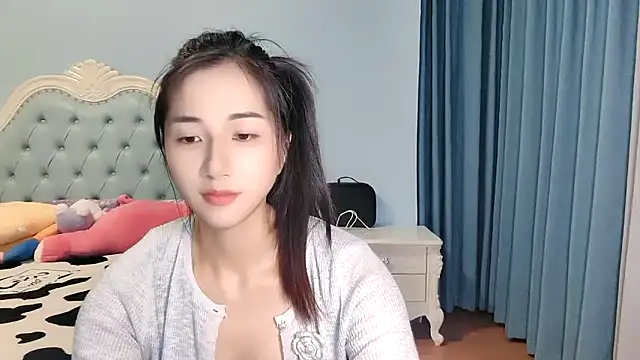 Qianqian-666 webcam