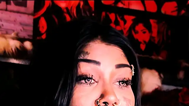 indian_dreamgirl webcam