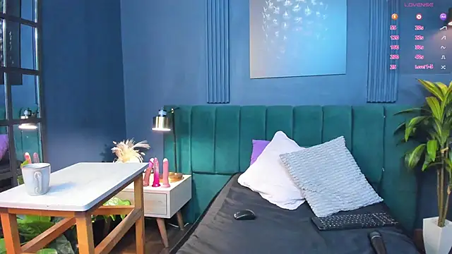 megansumer webcam