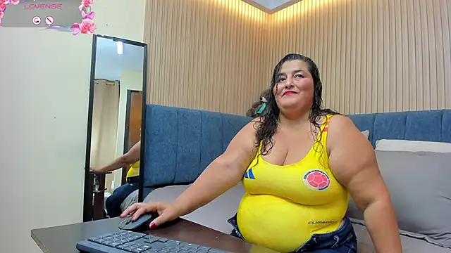 zara_milf webcam