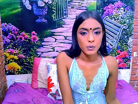 IndianPretty14u2Luv webcam