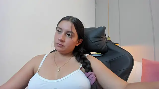 kira_relish - Kira_relish's free webcam - UK Sex Cams