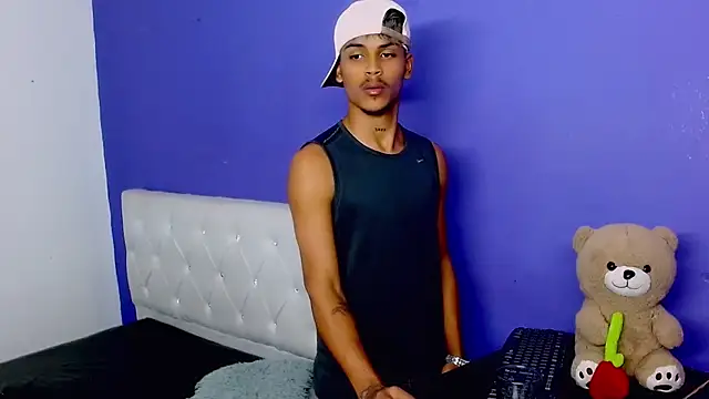 angel_foxc13 - Angel_foxc13's free webcam - UK Sex Cams