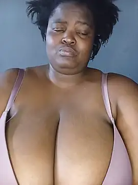 ChubbyLucia webcam