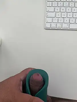 adam69uk webcam