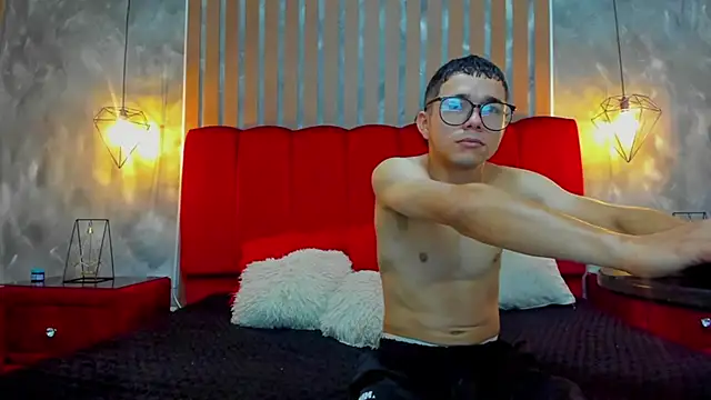 ZoeANDAlex_ webcam