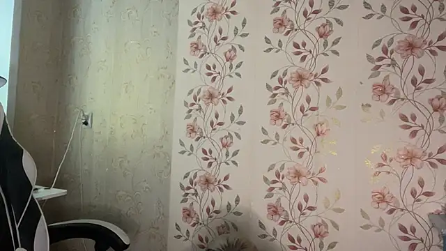 WhitePowerGirl live sex cam