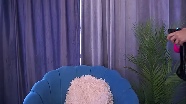 SelenneVoss webcam