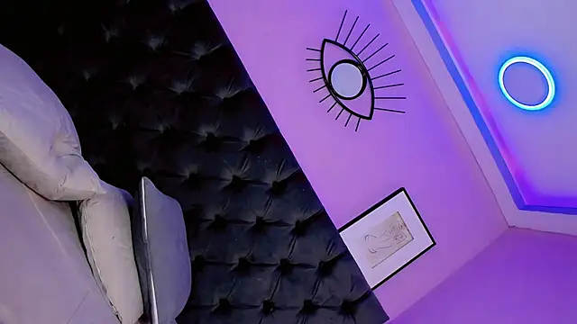 AngeliCute live cam on StripChat