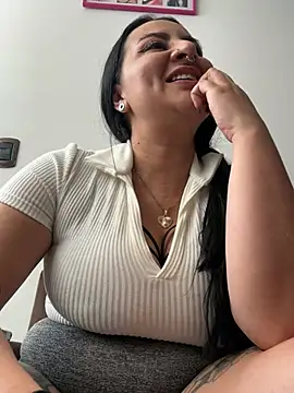 Abril_Luv webcam