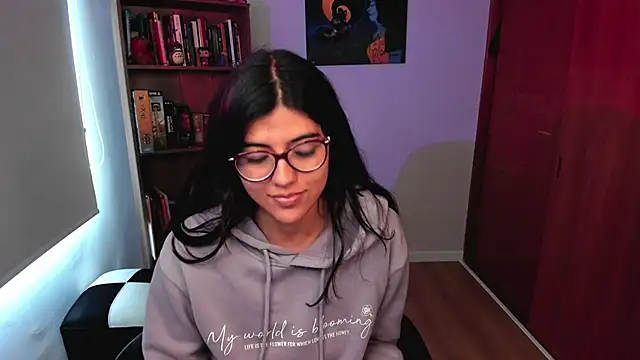 valerie__skyy webcam