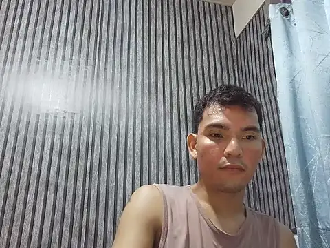 moremoreguys webcam