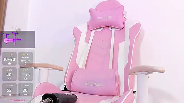 Maddy_red_ webcam