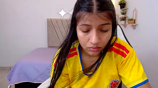 zara_cute webcam