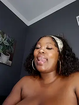 SWEETDOLLY29XX webcam