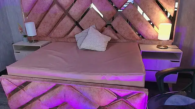 TamaraaHoney webcam