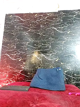 crislingery_dolli webcam