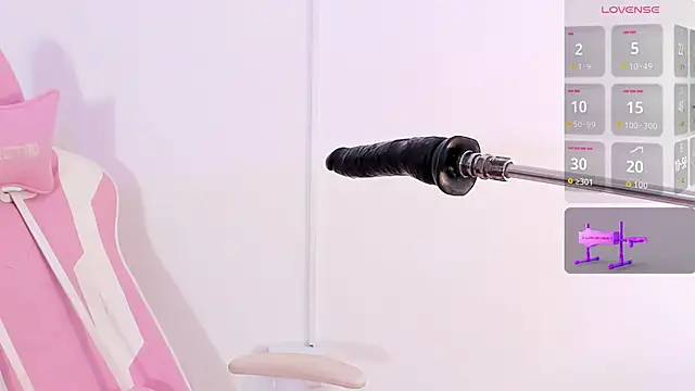 Maddy_red_ webcam