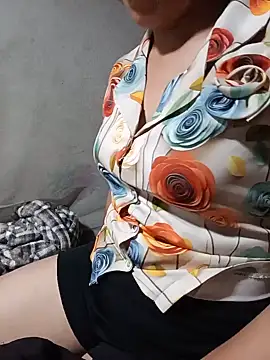 Alice-567 webcam