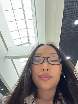 trytomakememoam webcam