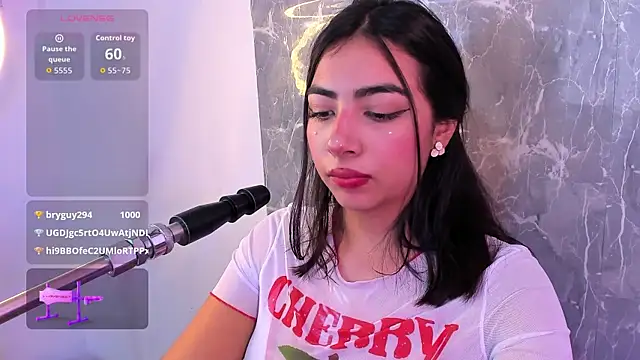 cherry_skinnyy_ webcam