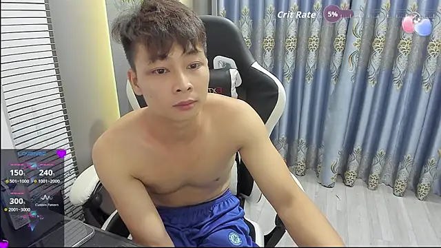 Naughty___asian webcam