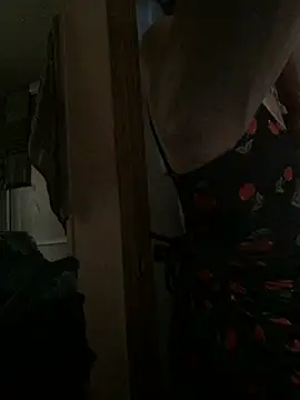 IttyBittyStonie webcam