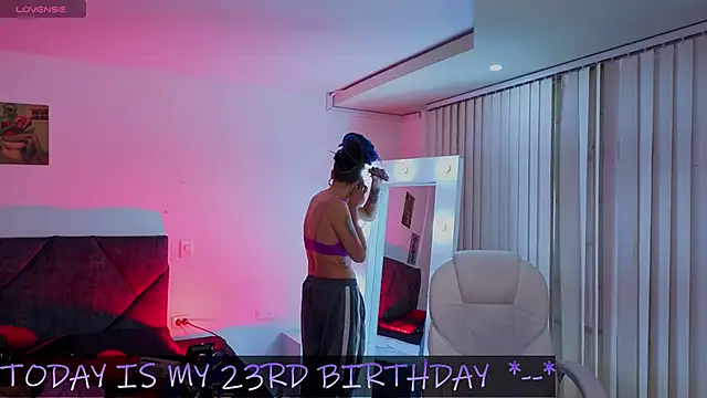 _sharlotte777 webcam