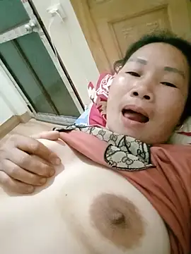 BlueGirlyeah webcam