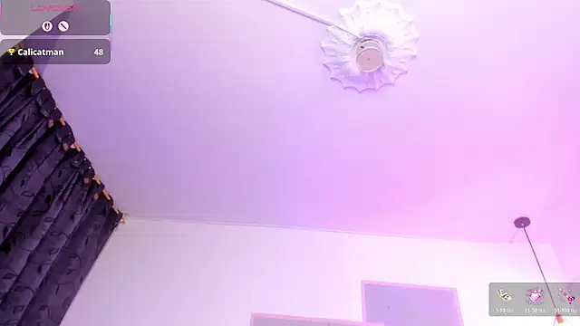april_jones05 live cam on StripChat