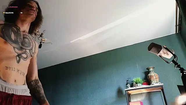 TechnoJesus webcam