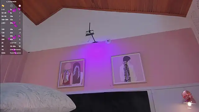 elodie_walker webcam