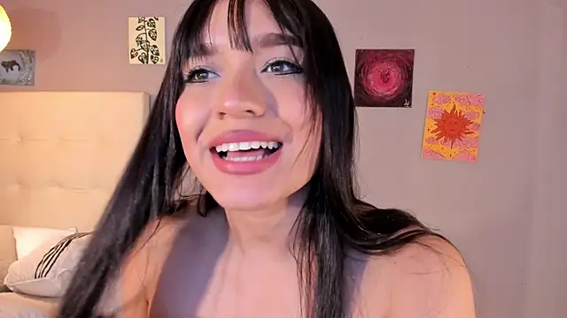 Maia_W10 live cam on StripChat