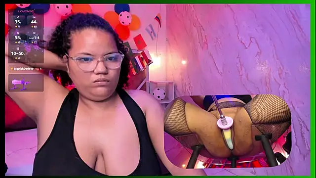 MhiaRey webcam