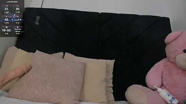 momo_ayasse webcam