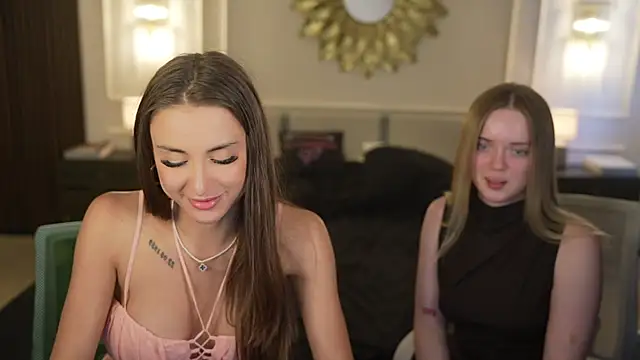 Luna_secretgirl webcam
