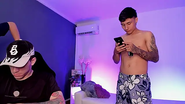 Handsomeboyss19 webcam