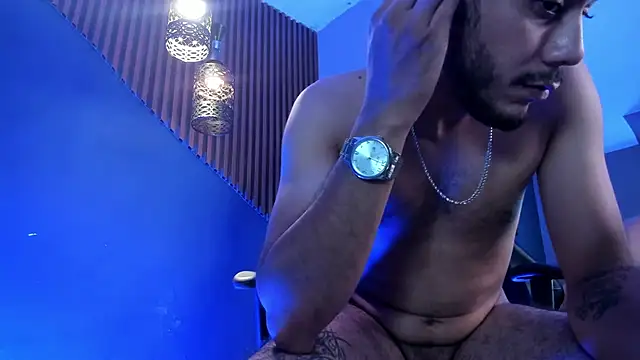 Boss_Domiinator webcam