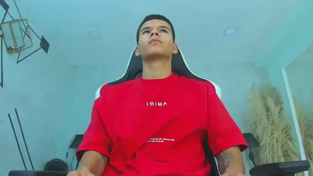 DylanRoyce_ webcam