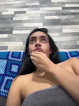 leilani_X webcam