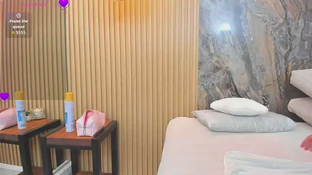 mary_spencer webcam
