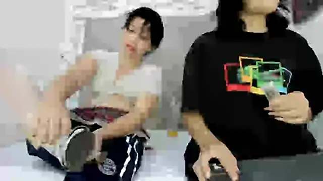 CloeAndKalifa live sex cam